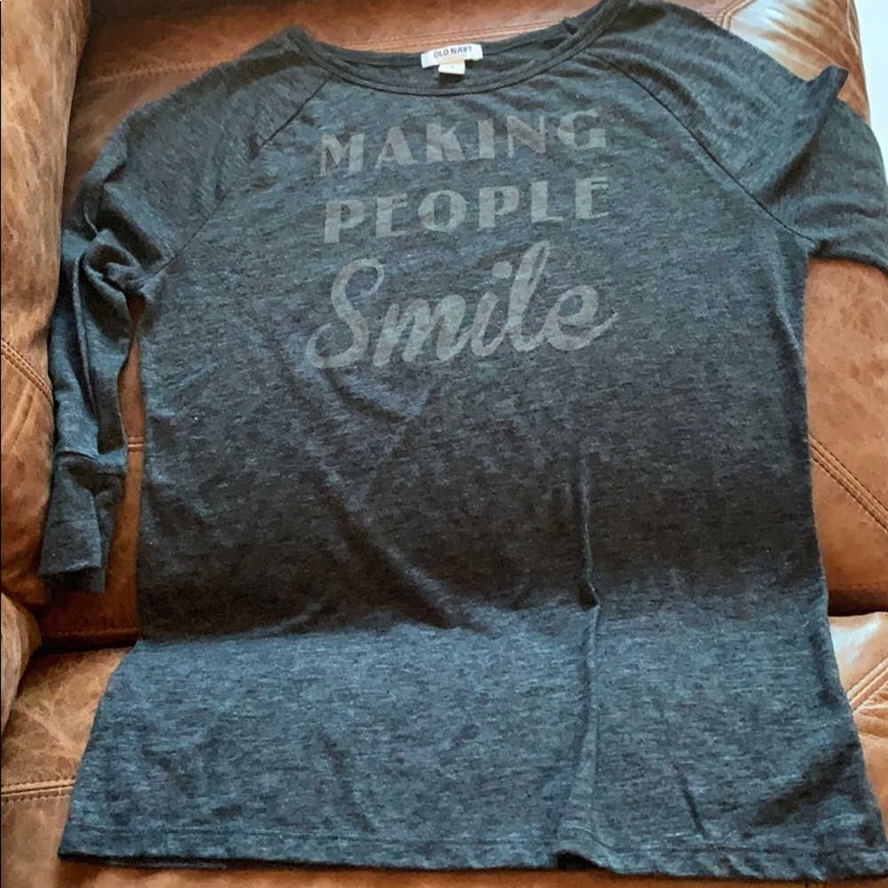 Mid sleeve shirt